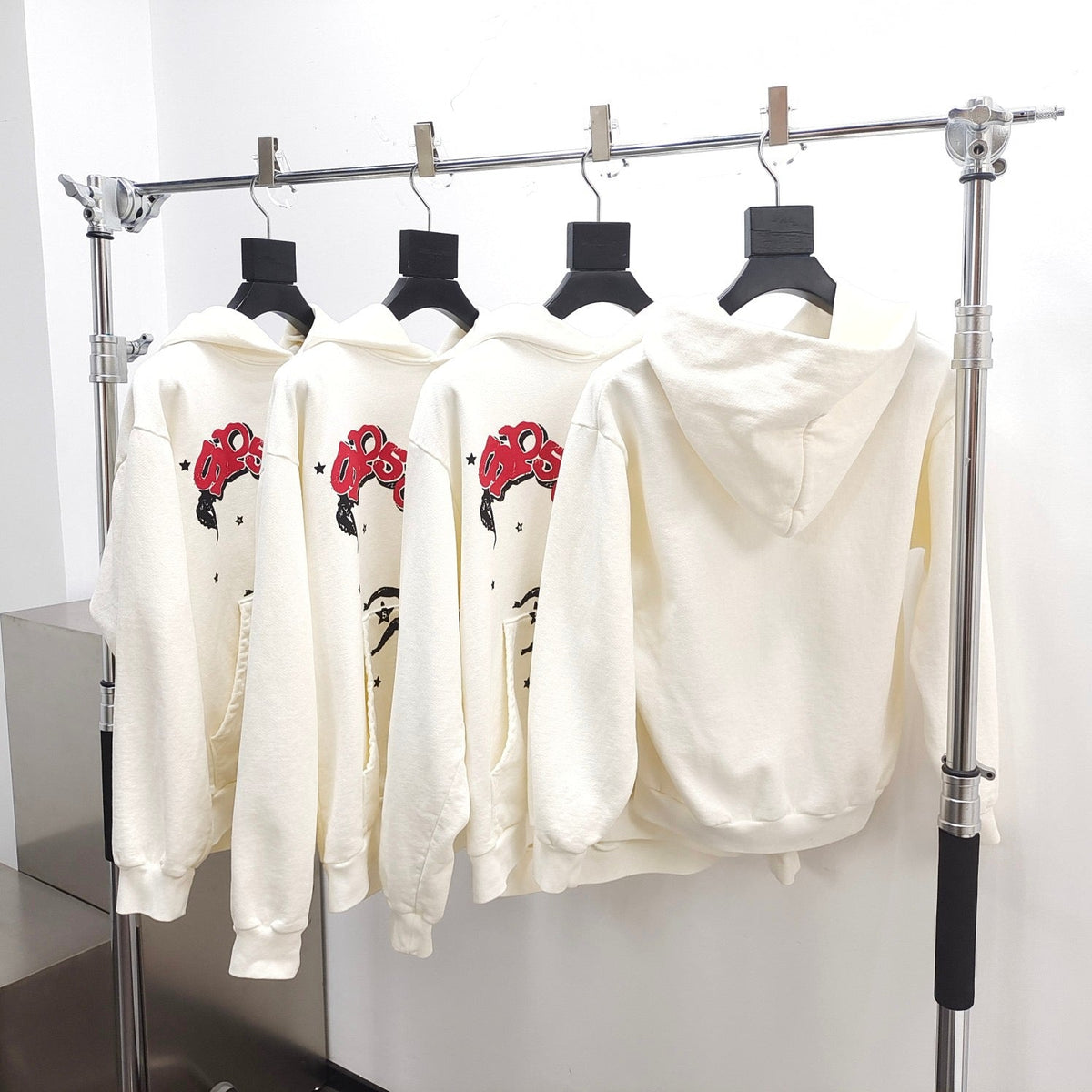 Cream Cotton Graphic Pullover - Men's