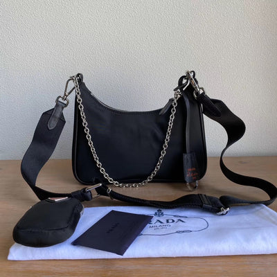 Cadena Shoulder Bag