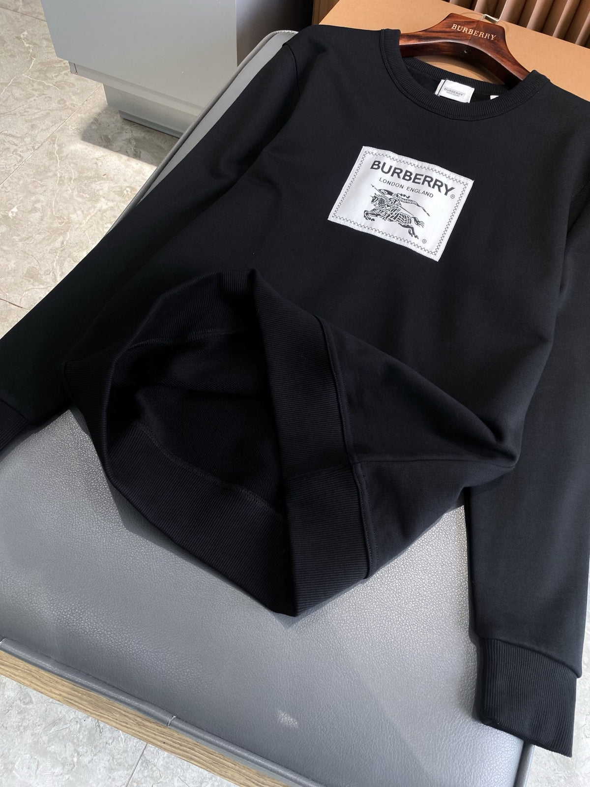 Black Cotton Plain Crewneck - Men's