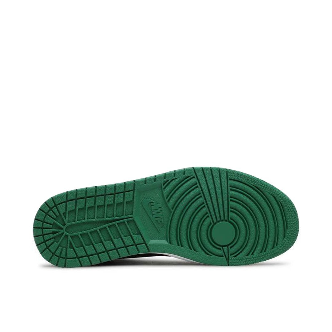 Pine Green – a two-tone look, the Air Jordan 1 Retro High OG 'Pine Green 2.0' released in – LUX VERSE Luxury Designer Fashion Outlet