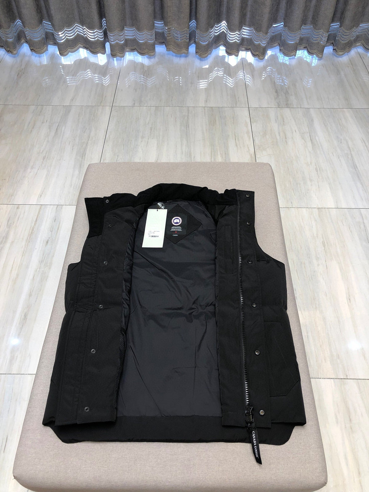 Black Nylon Arm Patch Gilet - Men's