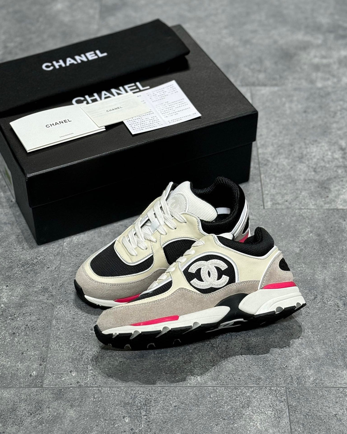 White Mesh Colourblock Chunky - Women's