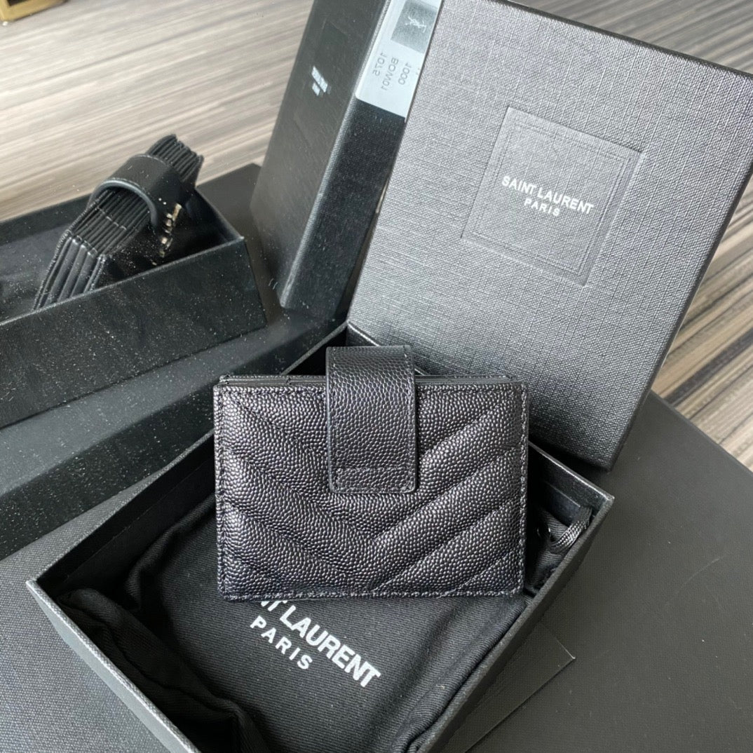 Cassandre Wallet on Chain Shoulder Bag