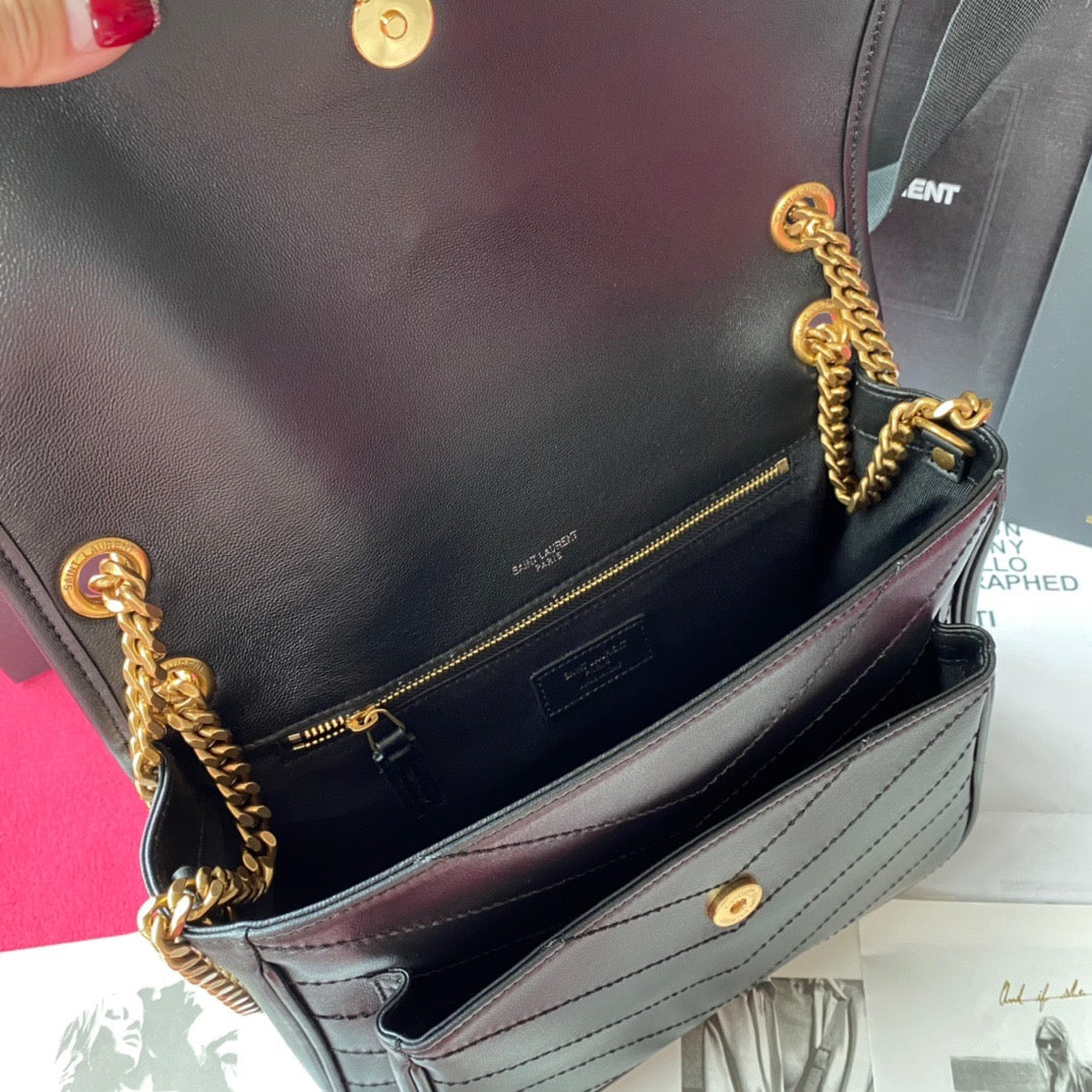 Niki Grained Flap Shoulder Bag