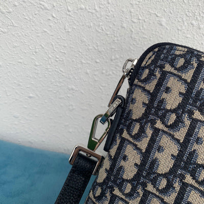 Multicolour Clutch