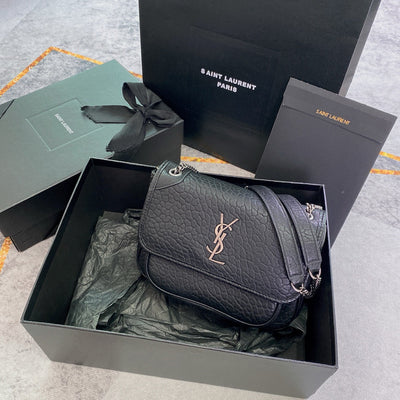 Niki Grained Shoulder Bag