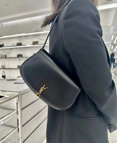 Black Clutch