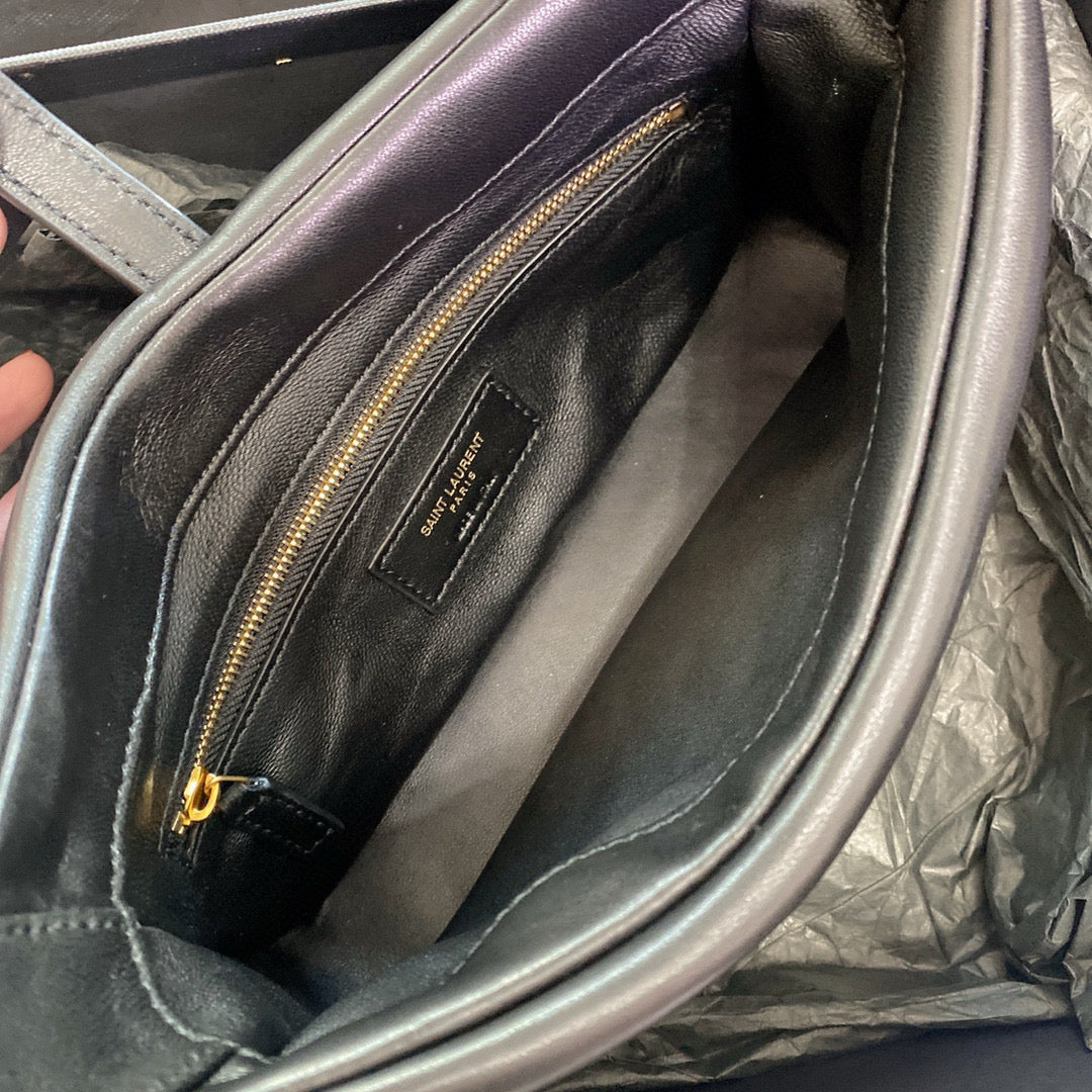 Le 5 a 7 Shoulder Bag