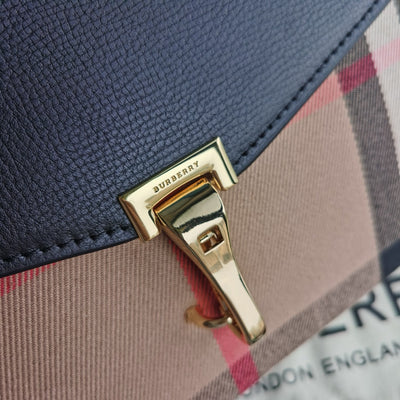 Multicolour Clutch