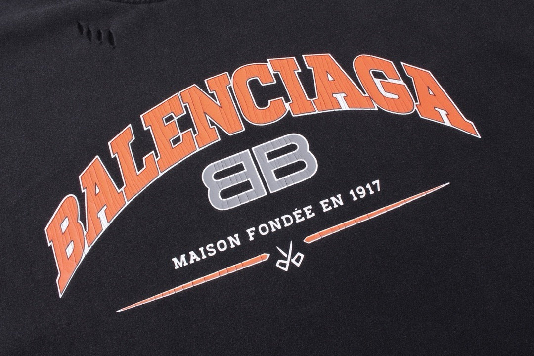 Collegiate Logo Long Sleeve T-Shirt - Men's