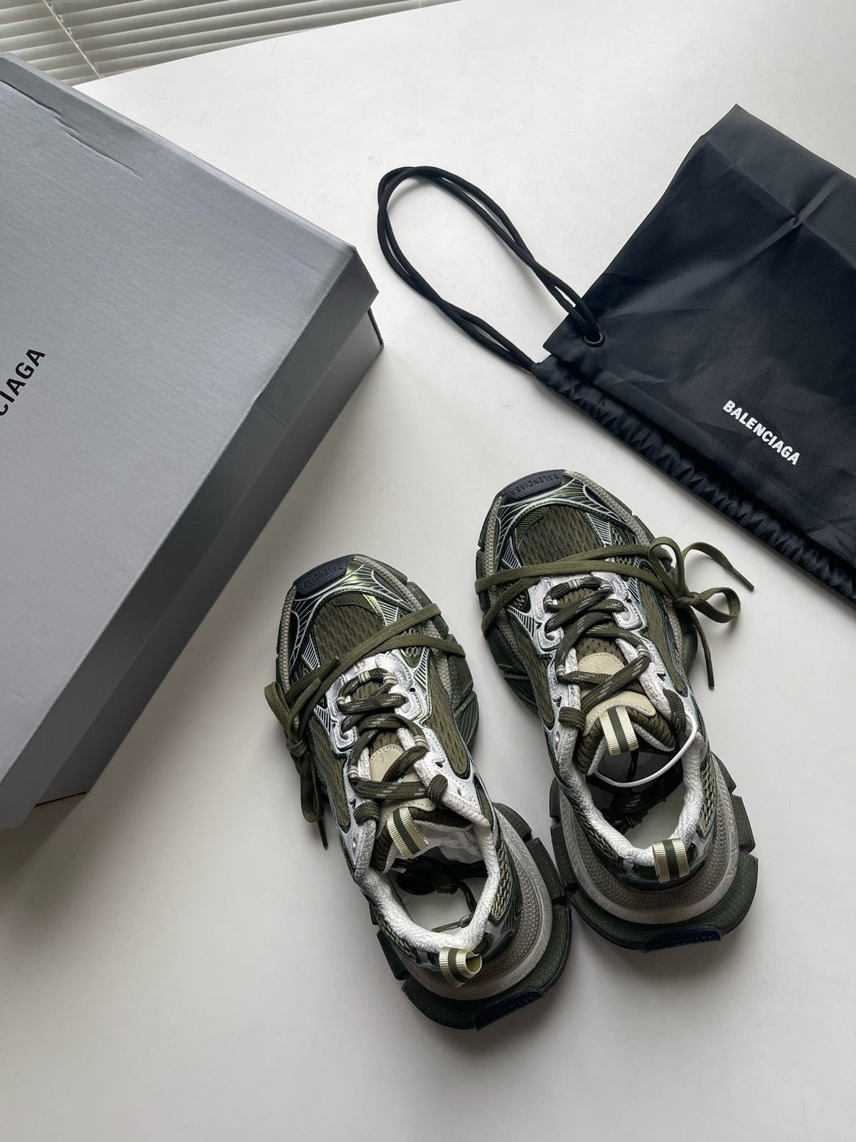Caged Panel Runner Olive Sneakers