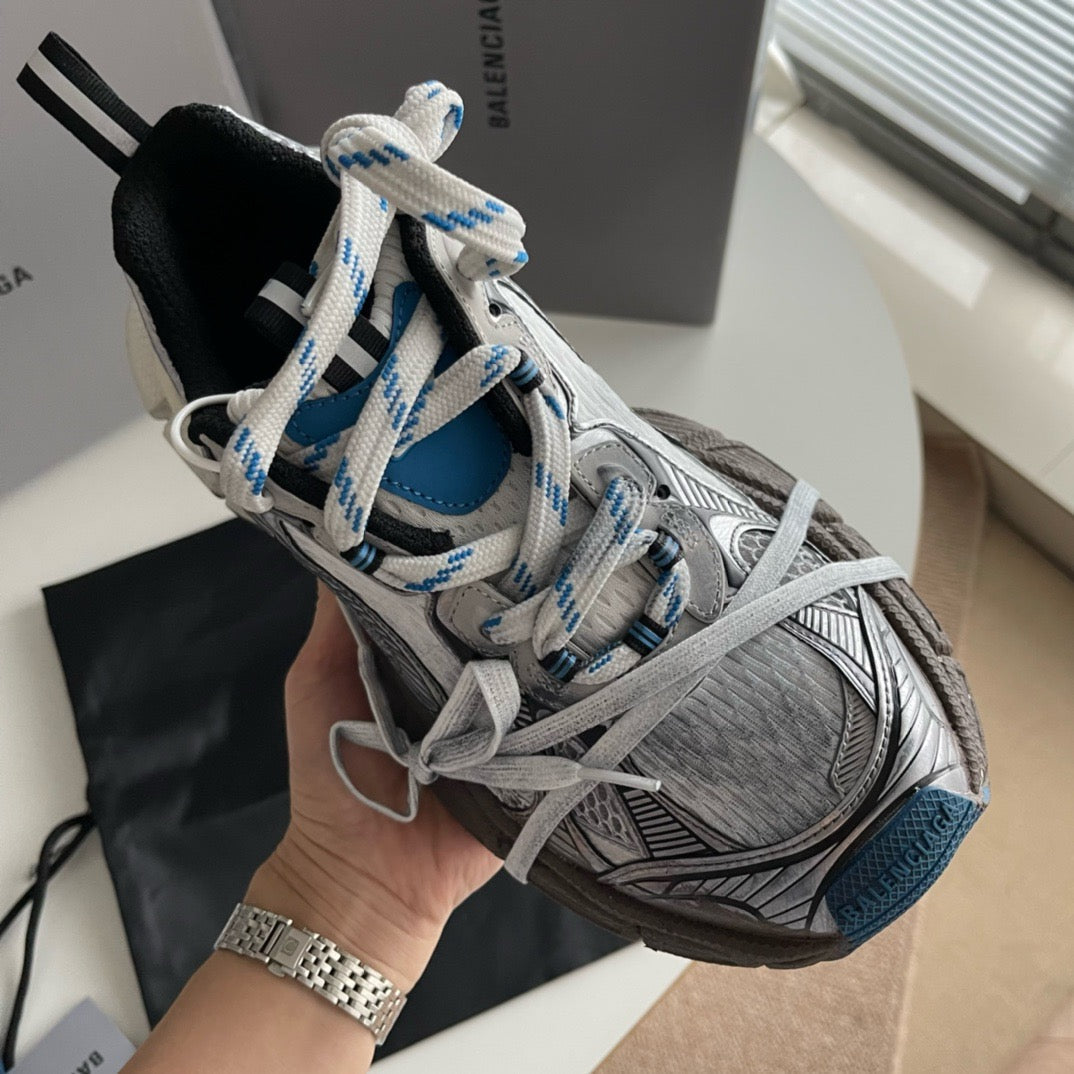 Caged Panel Runner Blue Sneakers
