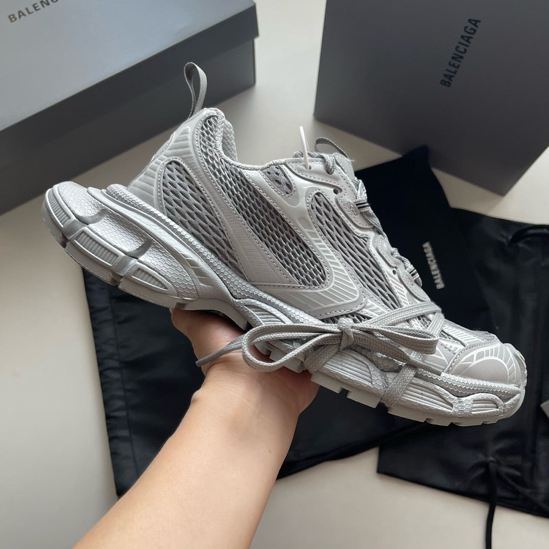Caged Panel Runner Beige Sneakers