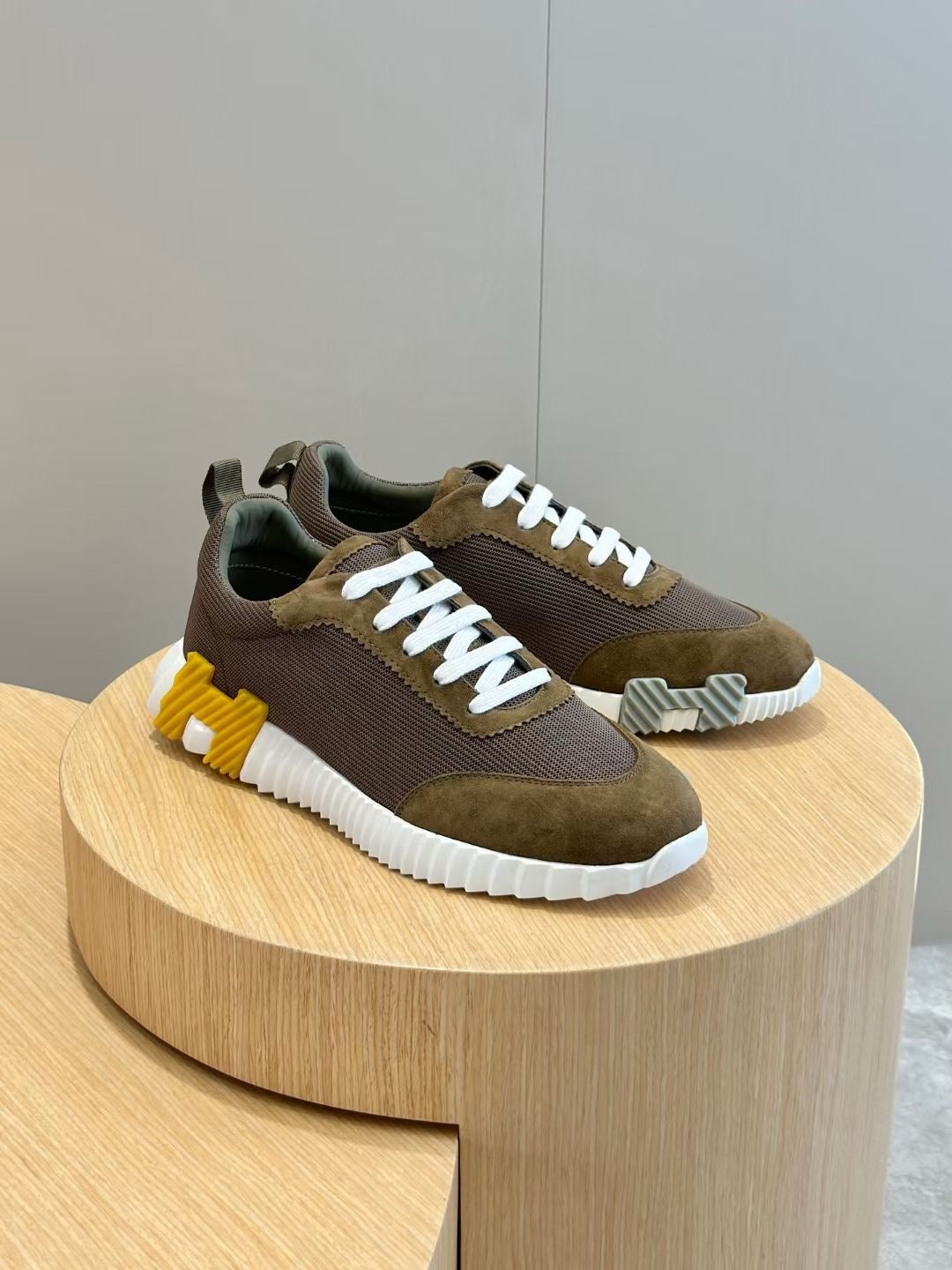 Olive Suede Colourblock Runner - Men's