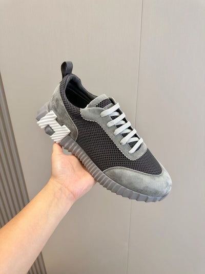 Navy Leather Contrast Sole Low-Top - Men's