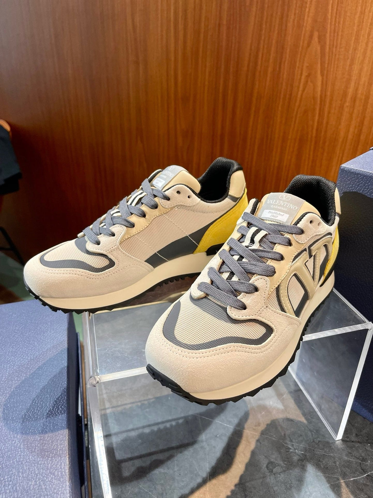 Cream Suede Colourblock Runner - Men's