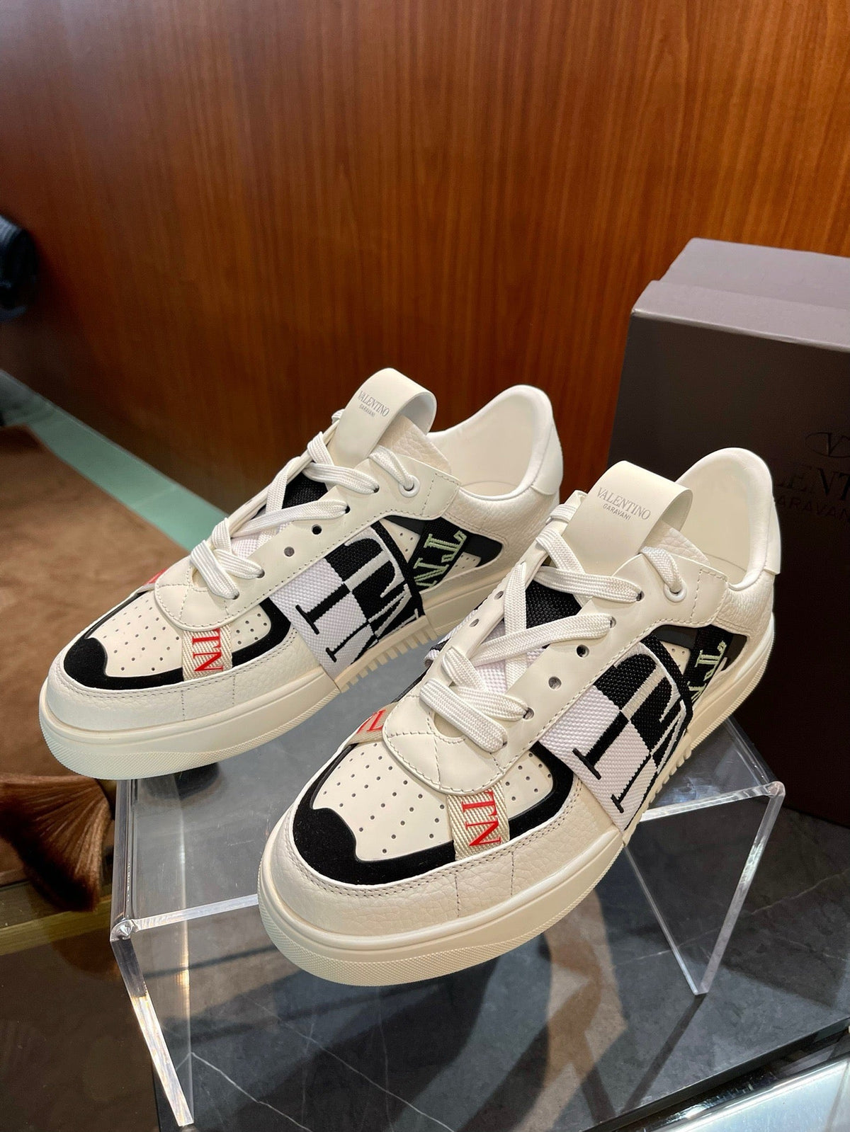 White Leather Graphic High-Top - Men's
