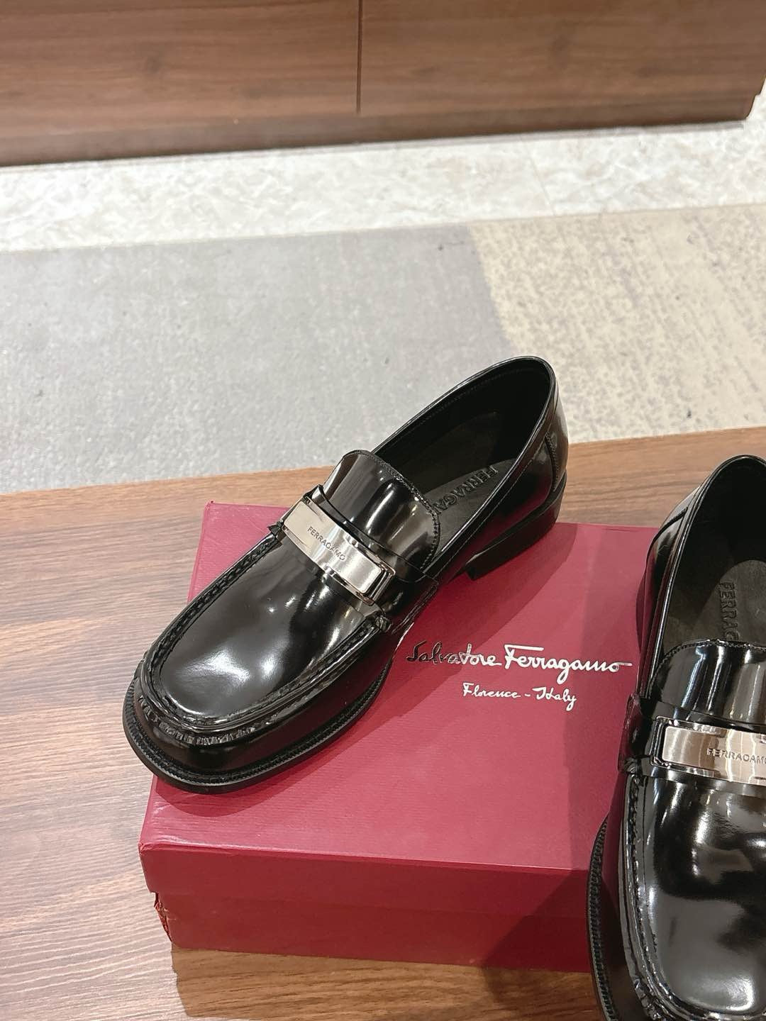 Black Leather Chunky Sole Loafer - Men's