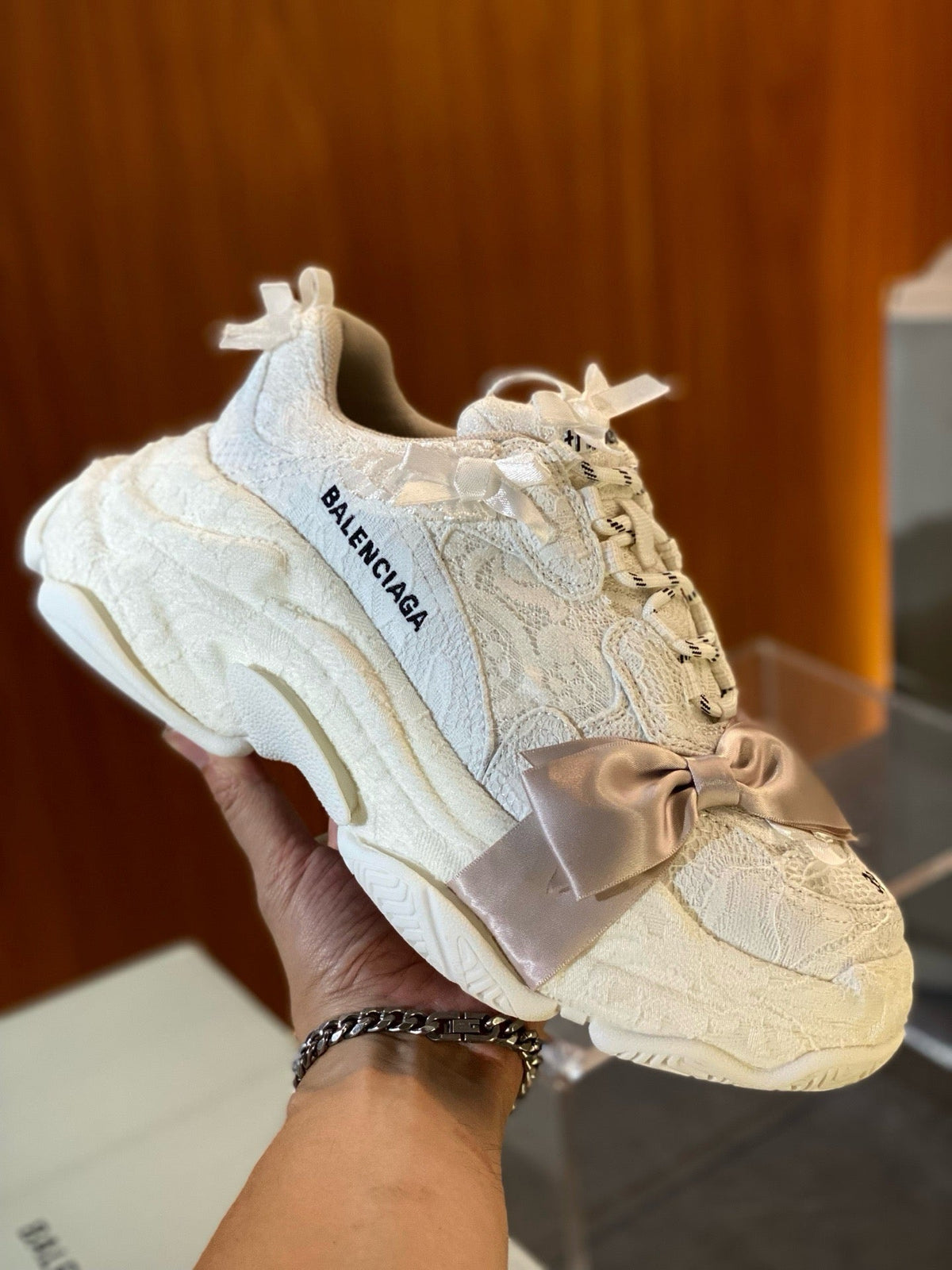 Cream Mesh Ruffled Chunky - Women's