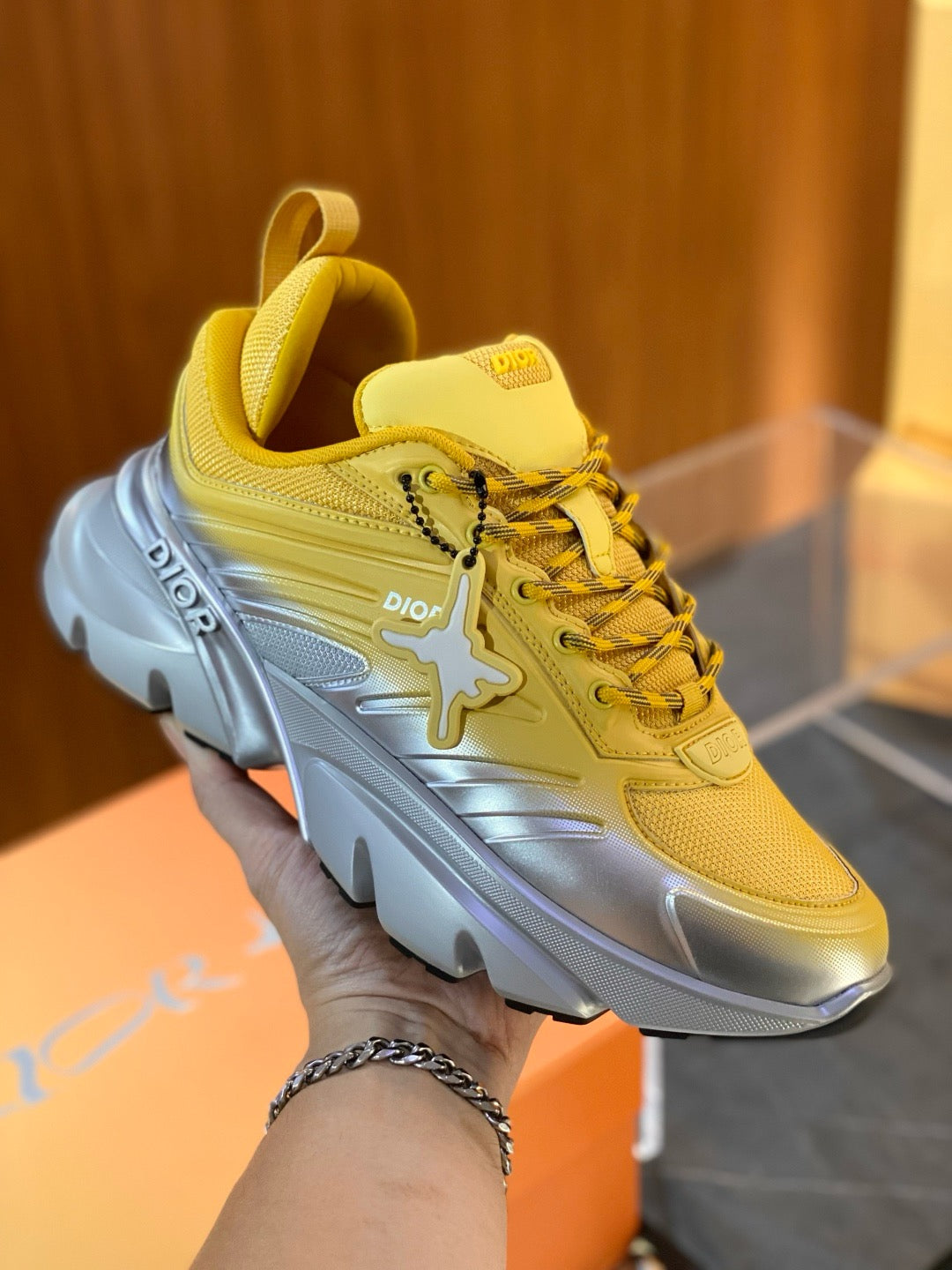 Mesh Runner Yellow Sneakers - Men's