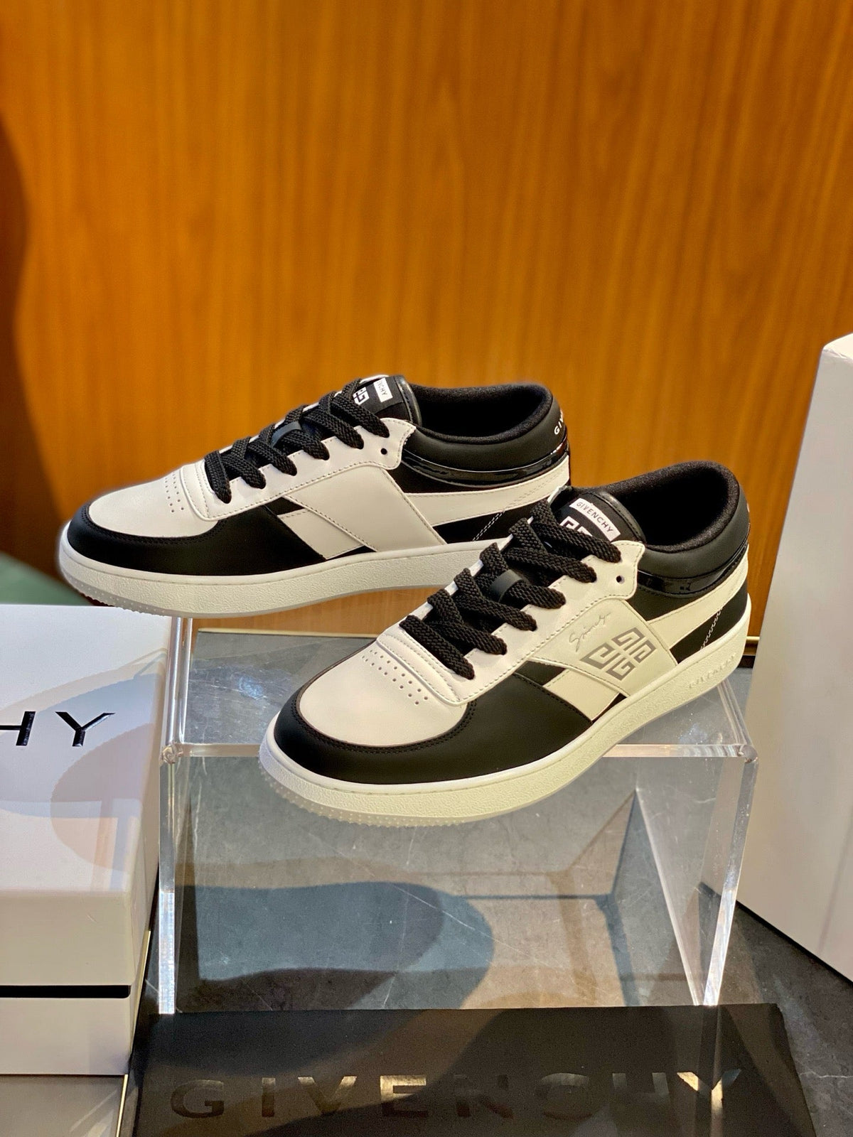 Cream Leather Colourblock Low-Top - Men's