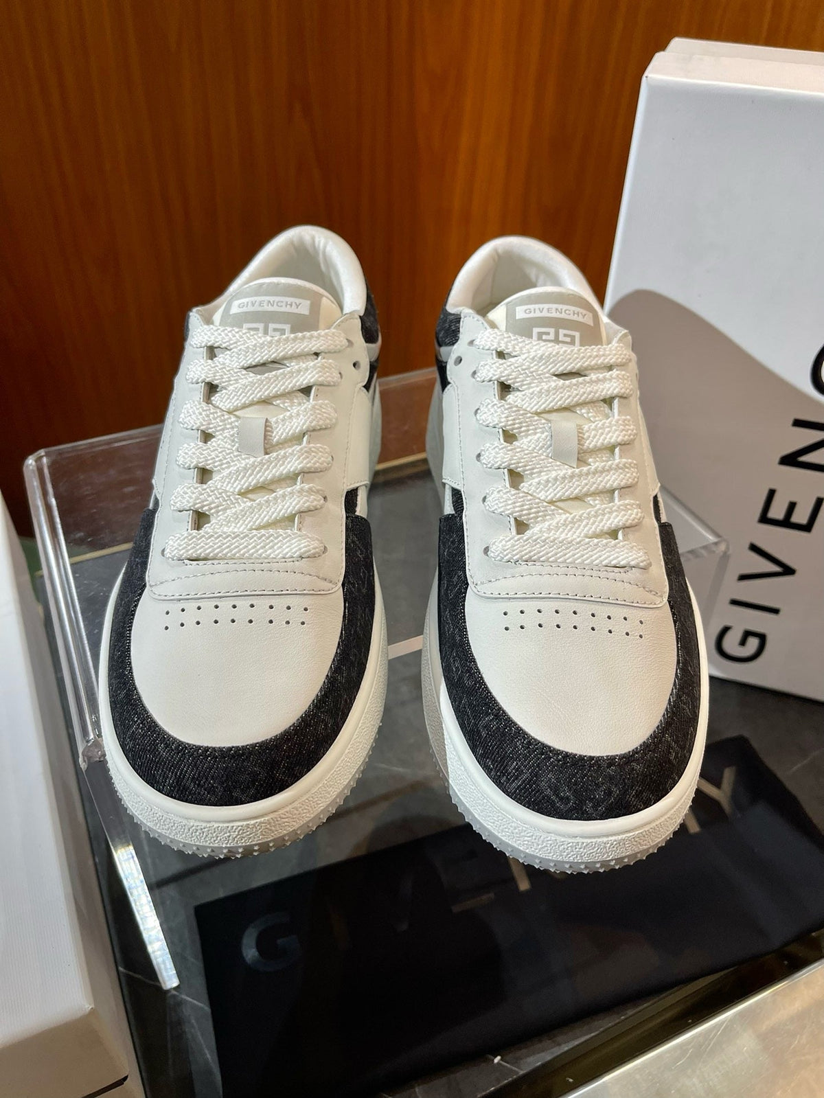 Cream Leather Panelled Low-Top - Men's