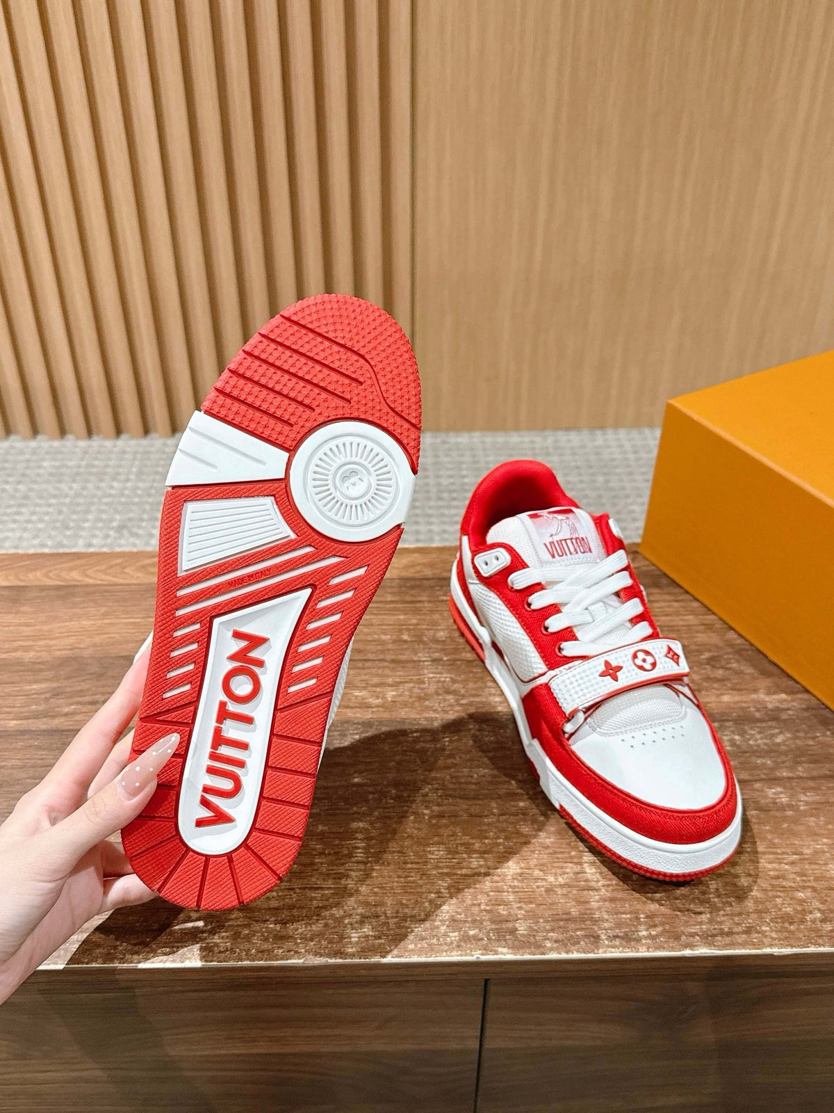 White Leather Graphic Chunky - Men's