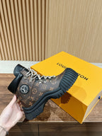 Black Leather Lug Sole Lace-Up Boot - Women's