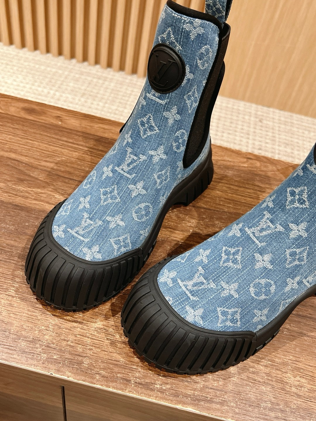 Black Leather Logo Chelsea Boot - Women's