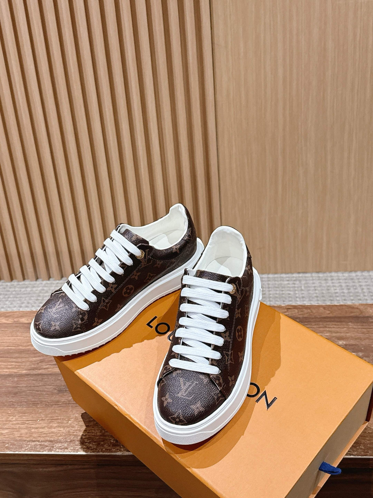White Leather Monogram Toe Low-Top - Women's