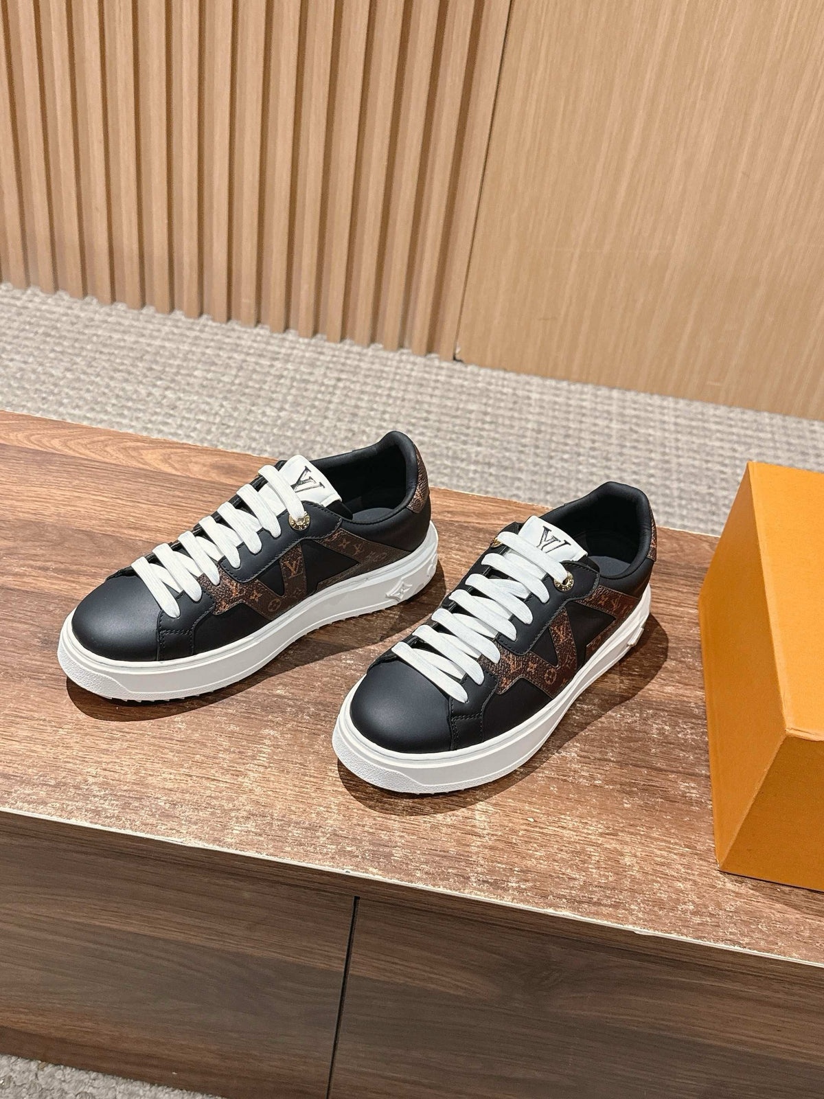 Black Leather Monogram Toe Low-Top - Women's
