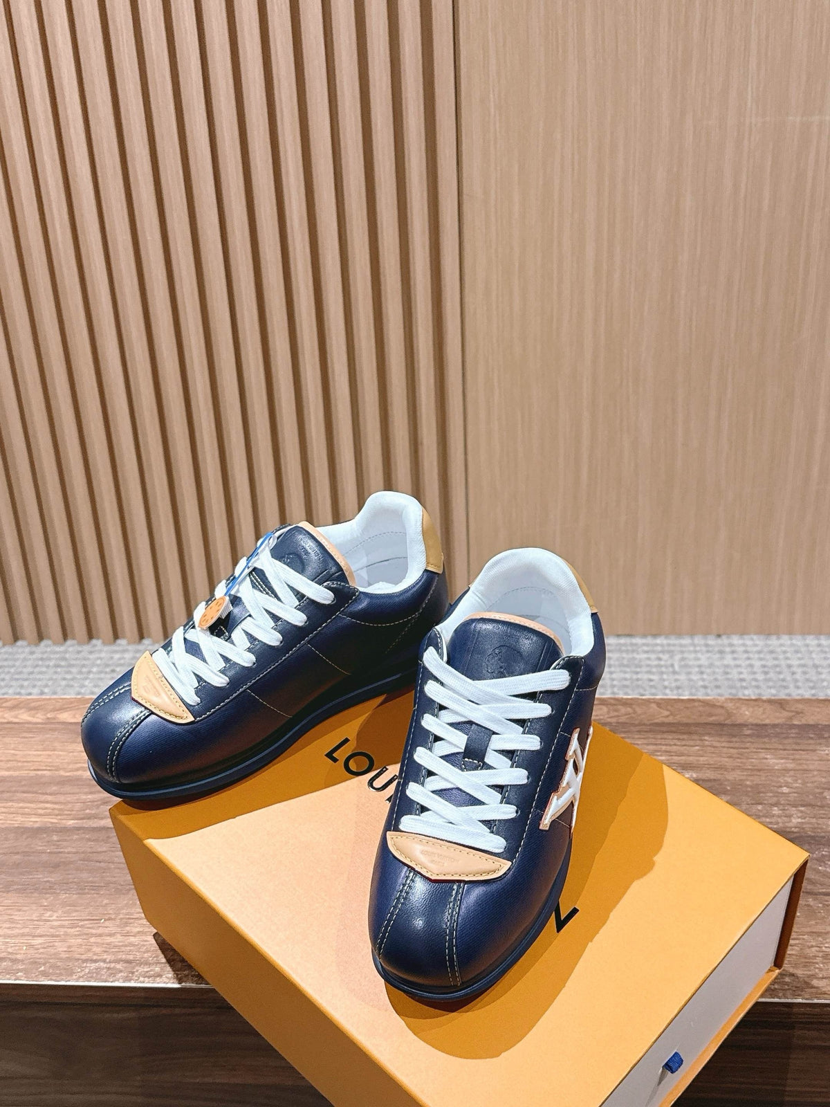 Trainer Navy