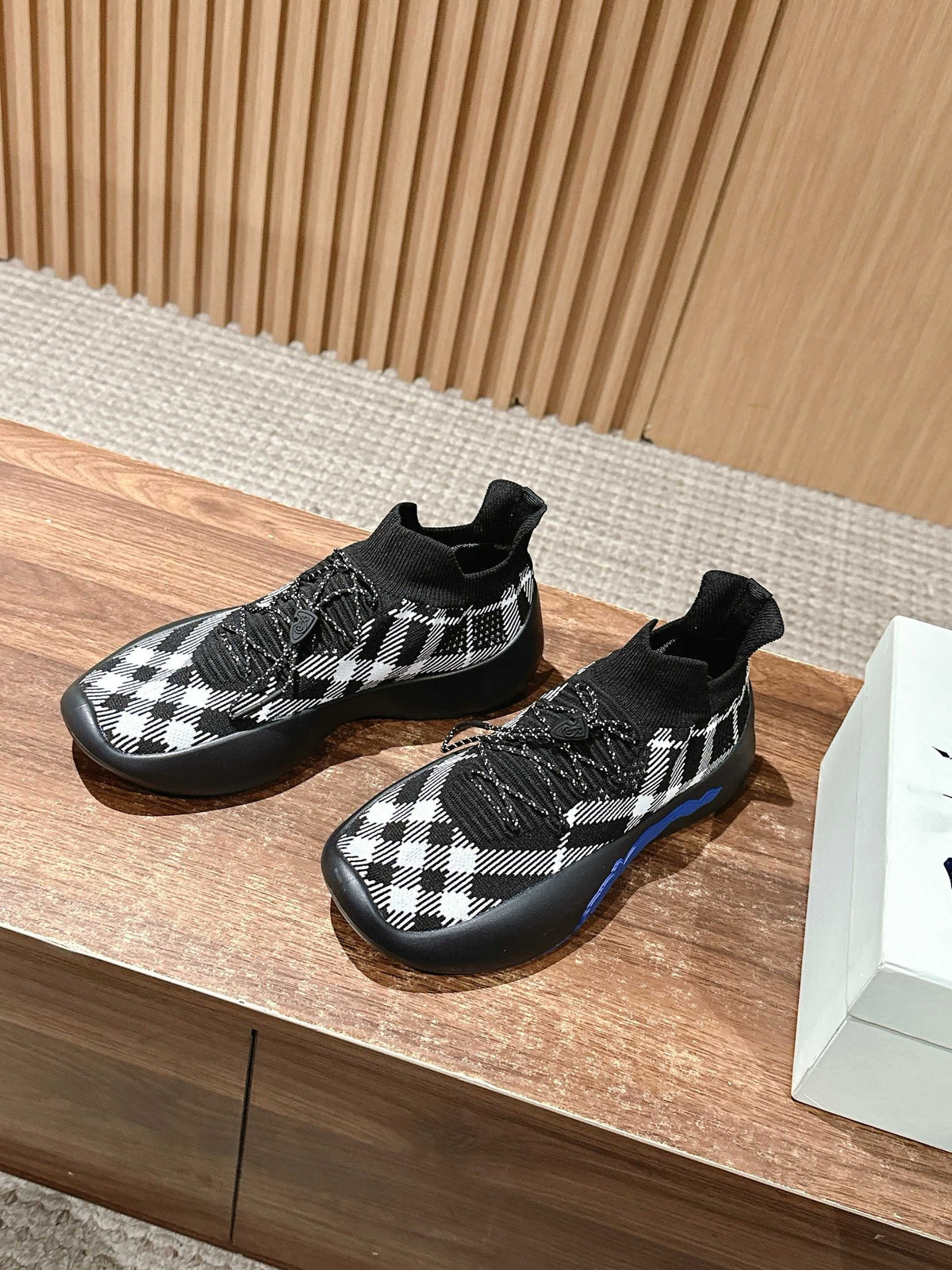 Black Knit Check Sock Runner - Men's