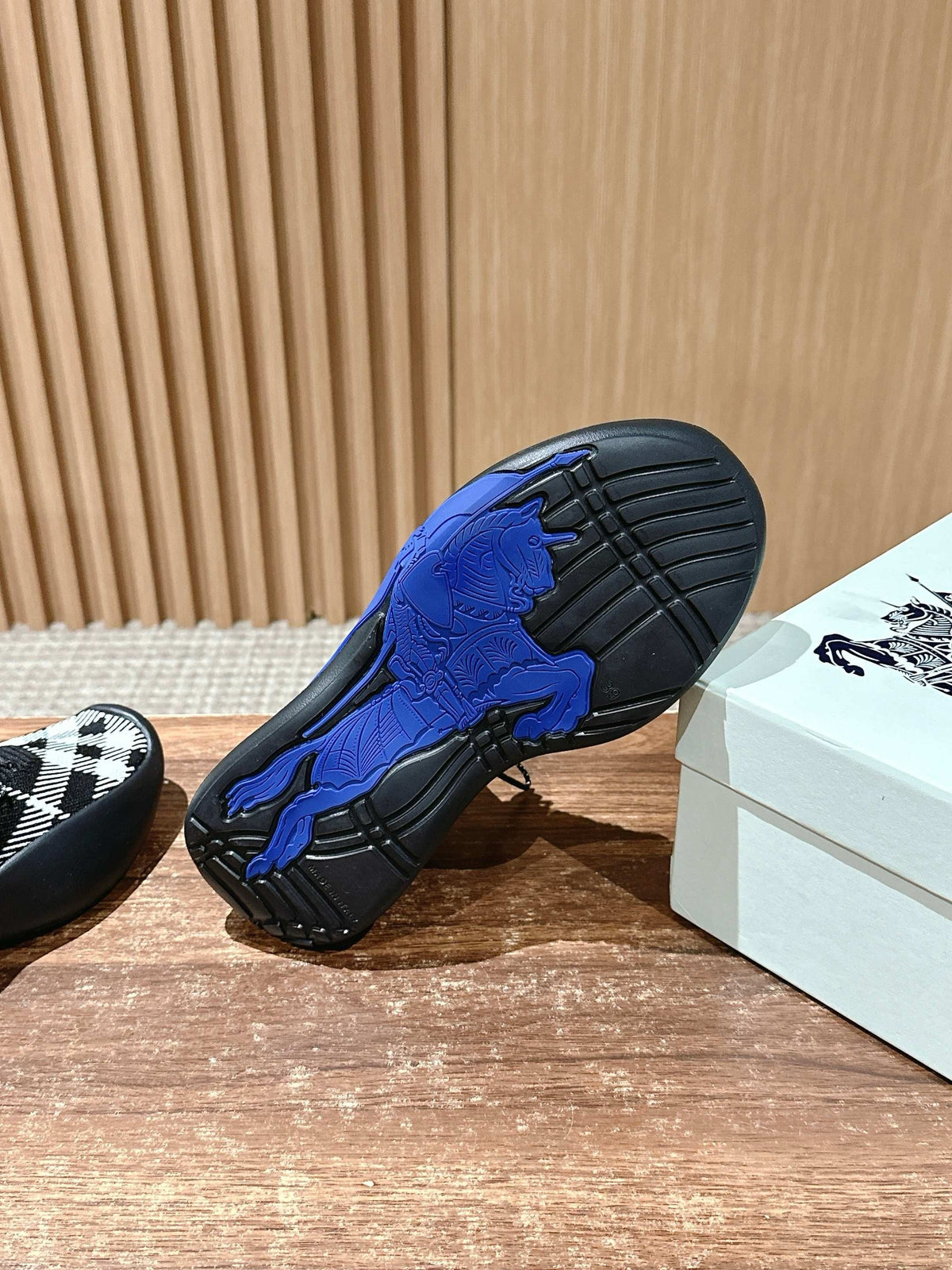 Black Knit Check Sock Runner - Men's