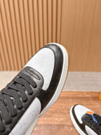 Trainer Black and White