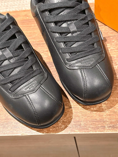 Black Leather Low Sneakers