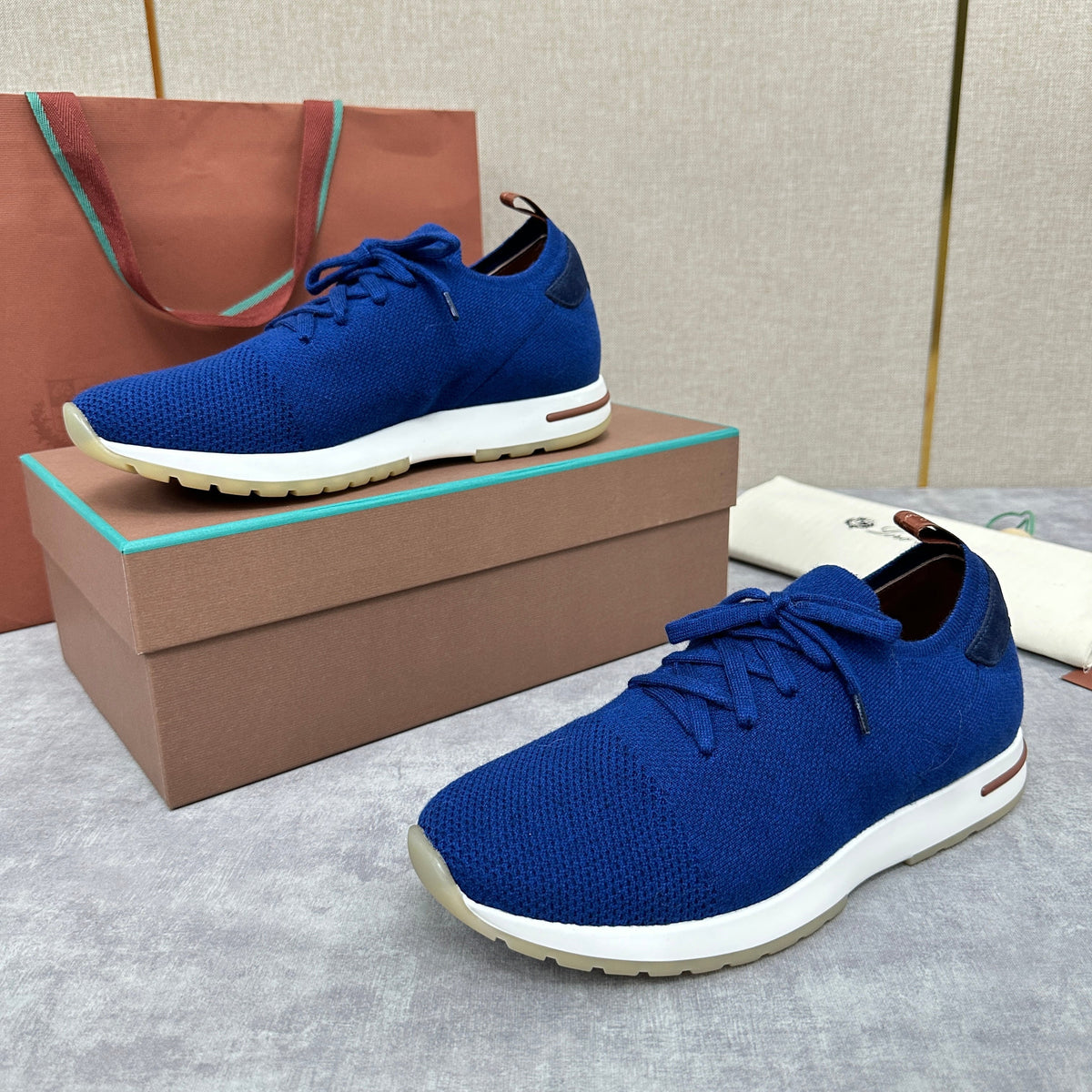 Blue Knit Contrast Sole Runner - Men's