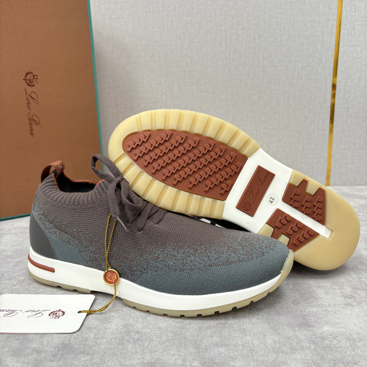 Grey Knit Tonal Sock Runner - Men's