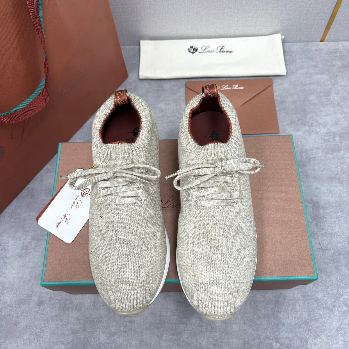 Cream Knit Panelled Runner - Men's