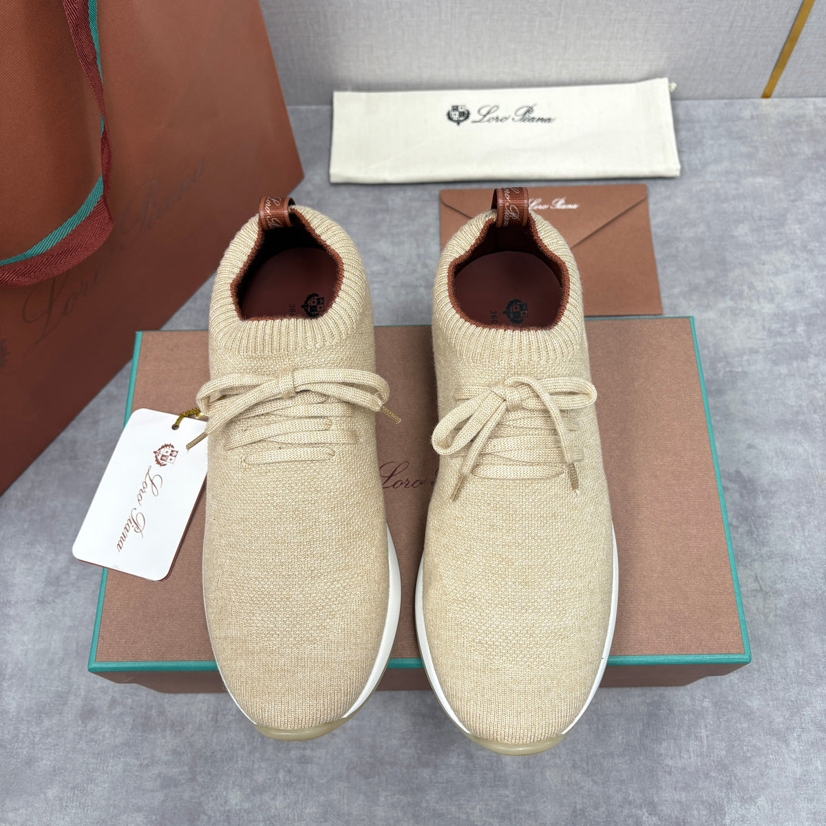Cream Knit Panelled Runner - Men's