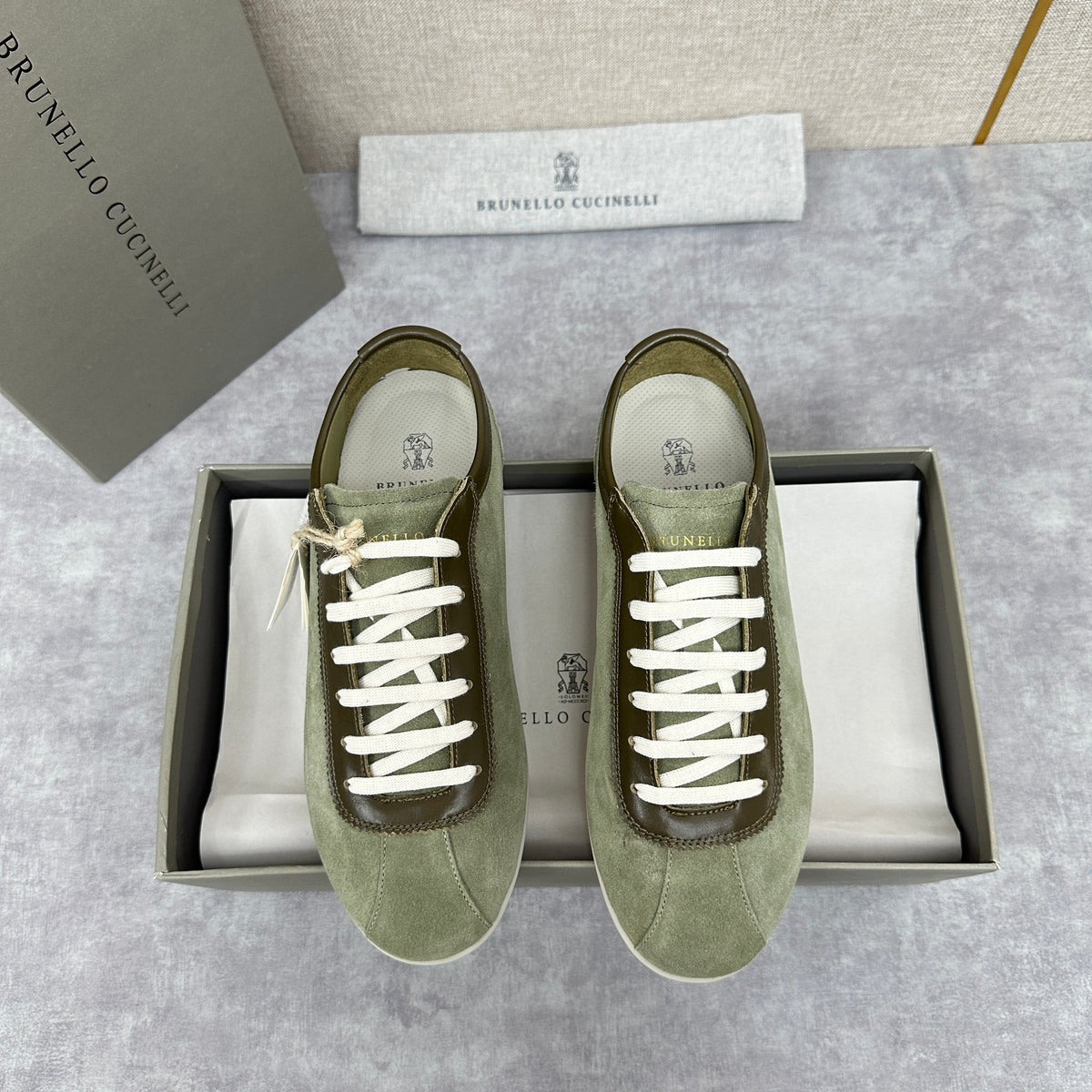 Olive Suede Contrast Laces Low-Top - Men's