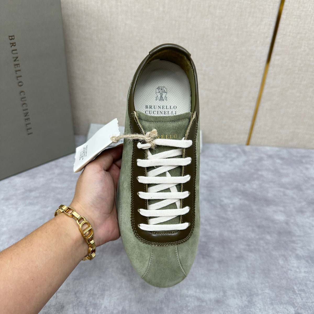 Olive Suede Contrast Laces Low-Top - Men's