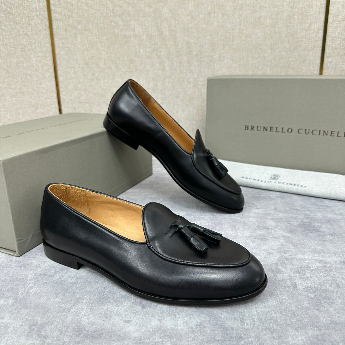 Grey Leather Tassel Loafer - Men's