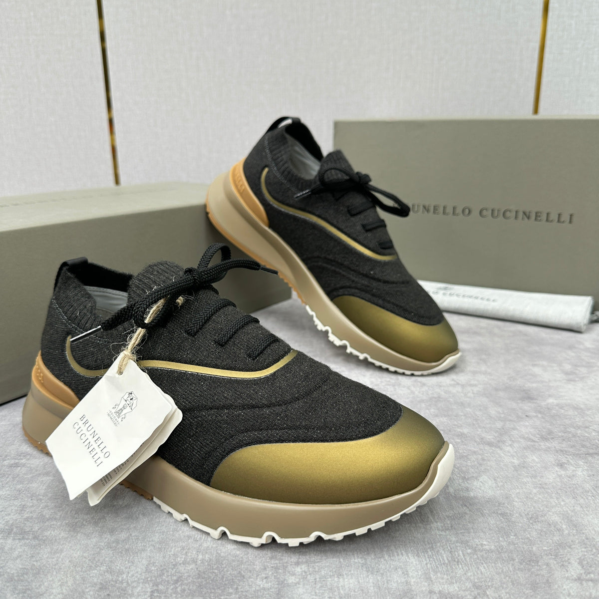 Grey Wool Lug-Sole Runner - Men's