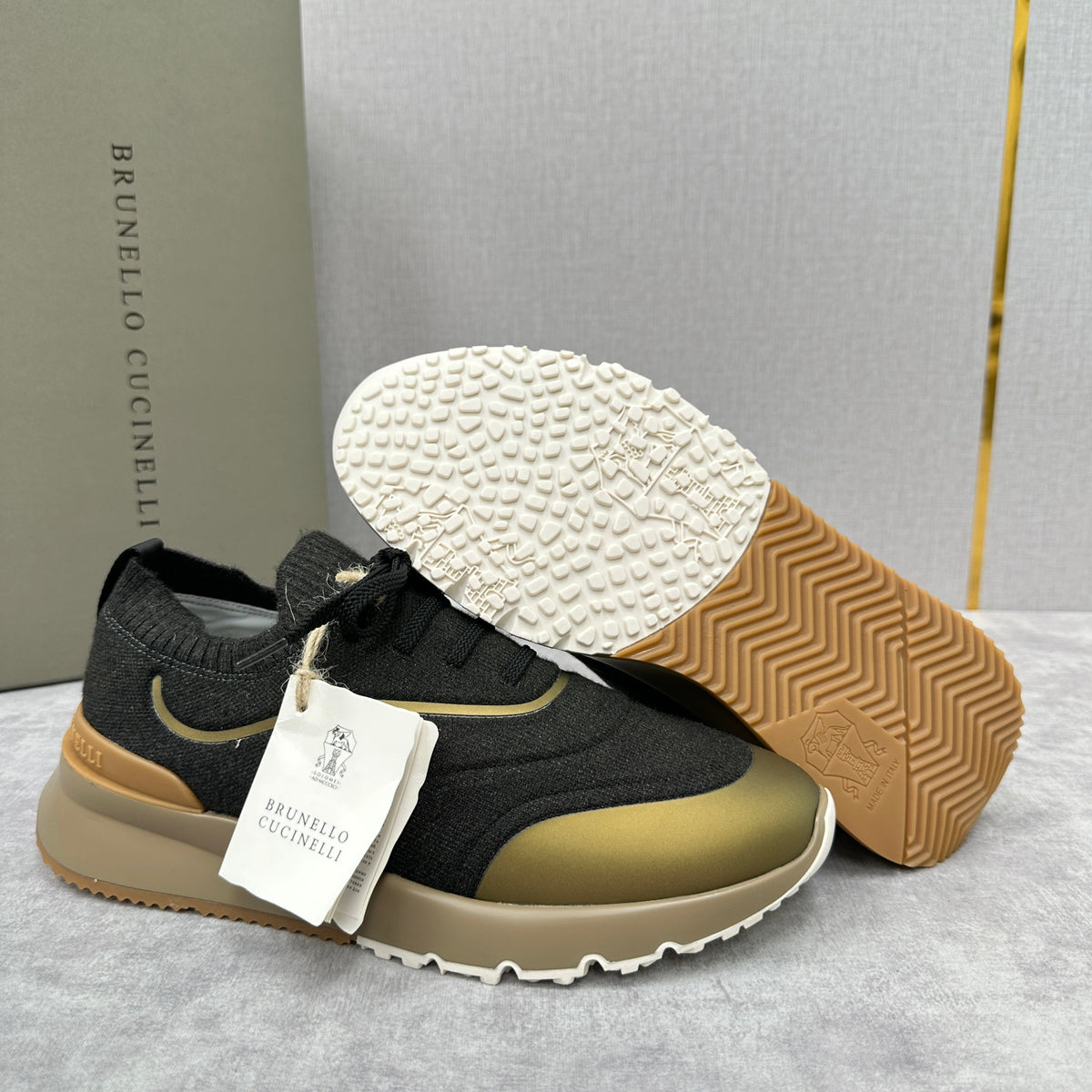 Grey Wool Lug-Sole Runner - Men's