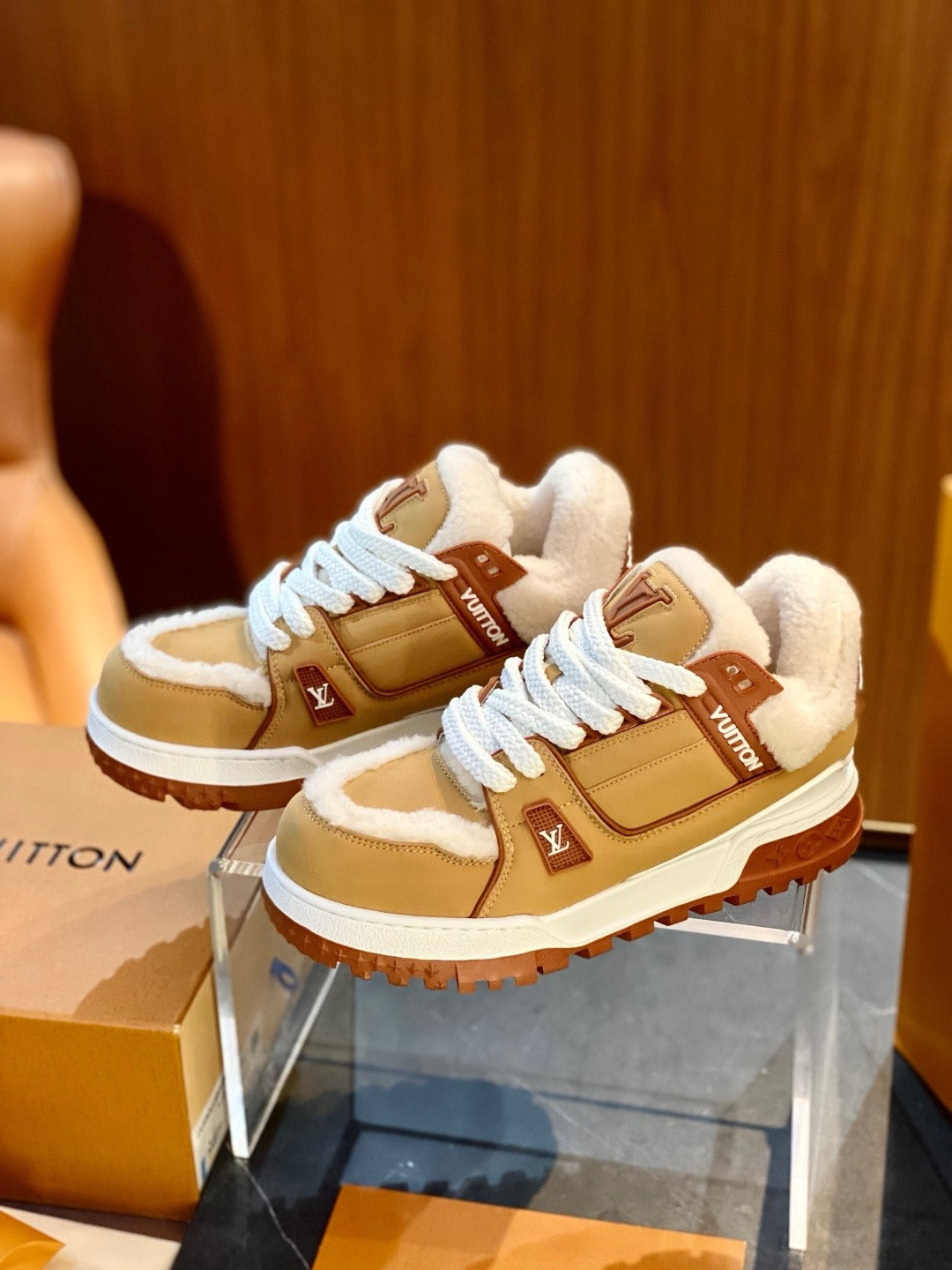 Camel Leather Striped Low-Top - Men's
