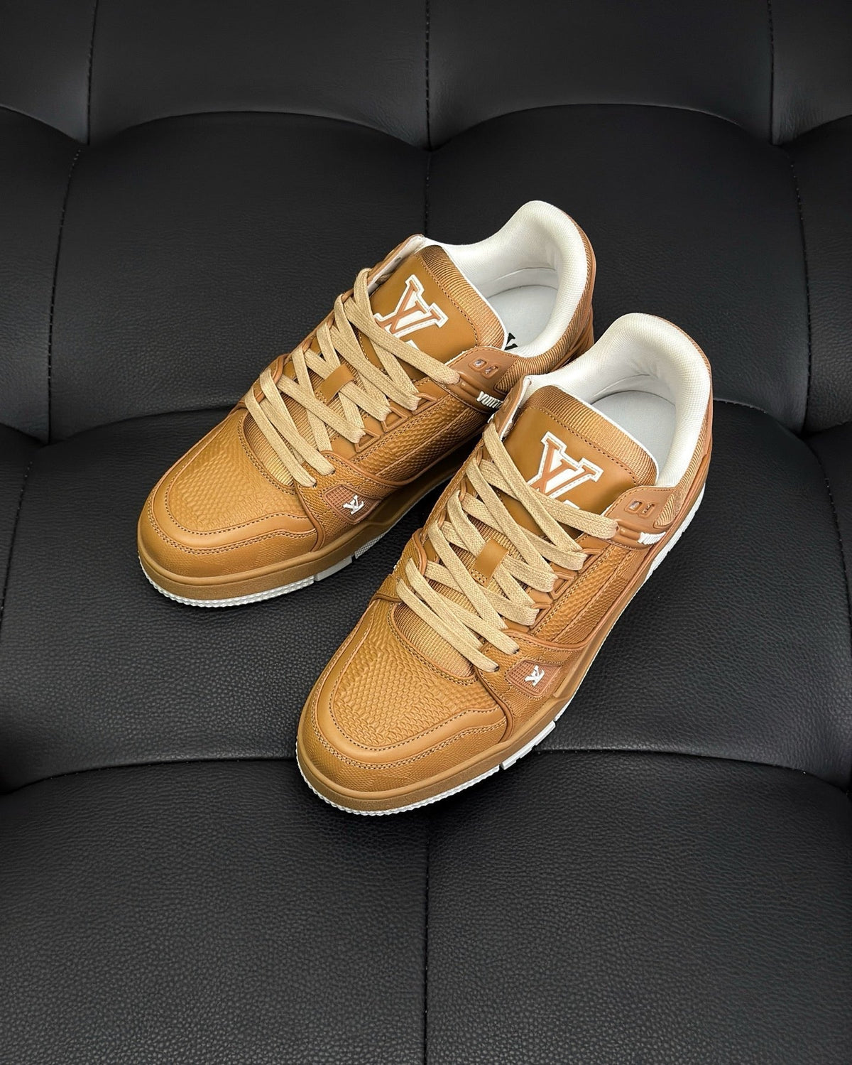 White Leather Logo Chunky - Men's
