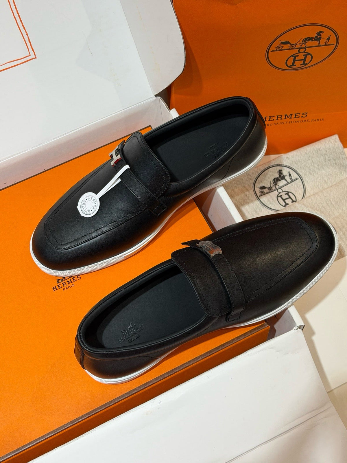 Black Leather Metal Detail Loafer - Men's