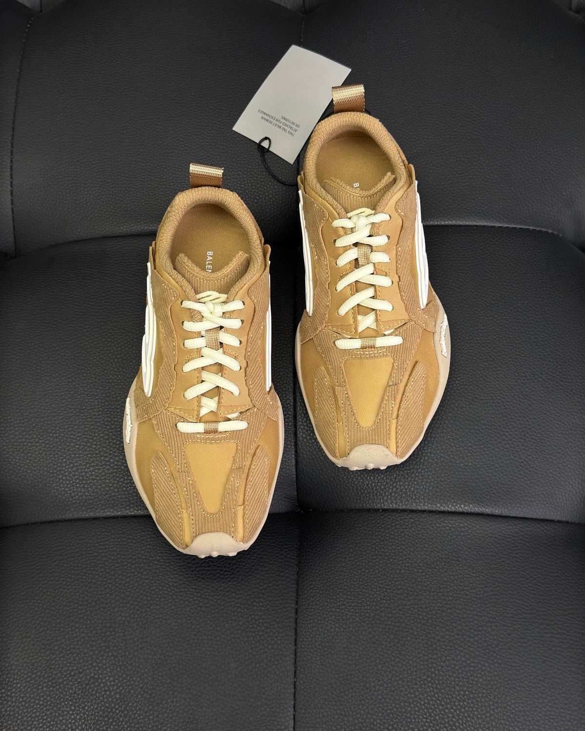 Caged Panel Runner Sage Sneakers