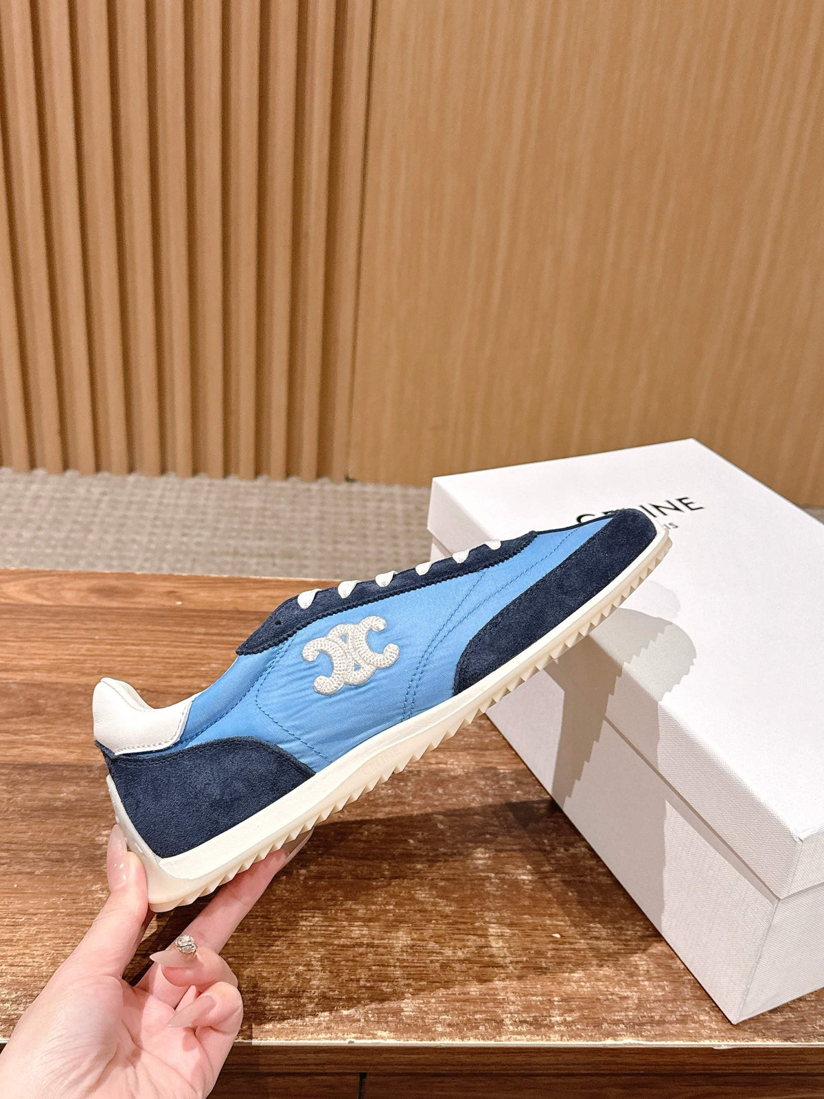 Cream Leather Plain Low-Top - Women's